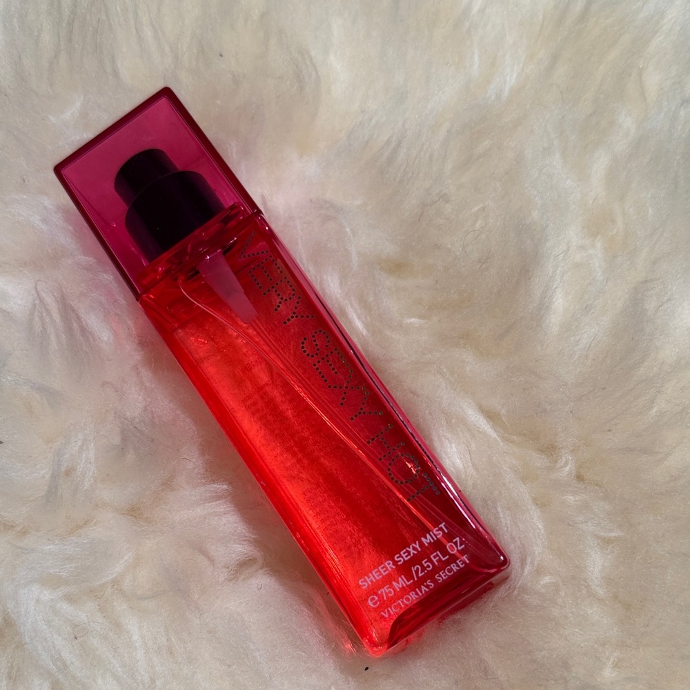 VS Very Sexy Hot Sheer Sexy Mist 2.5 oz